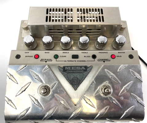 MESA BOOGIE V-TWIN PRE-AMP PEDAL 2